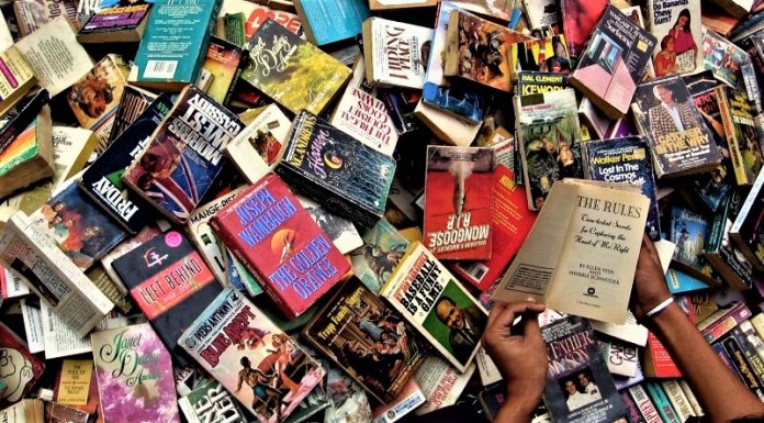 Check Out These 7 Spots in The City Where You Can Score Used Books at Amaze Prices!