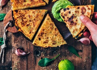 For All You Night Owls, Here Are 7 Amaze Restaurants in Delhi-NCR Which Are Open 24×7