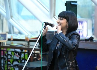 Channelize Your Inner Gulzar And Check Out These 7 Amazing Poetry Clubs in The City!