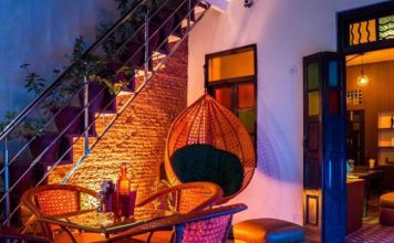 Did You Know of ‘The Walled City Cafe’, Located Inside a 200-Year-Old Haveli in Delhi?