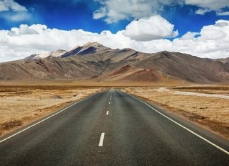 8 Mesmerizing Road Trips in The Country Which Prove That It’s All About The Journey!