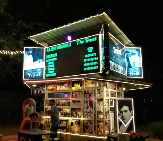 Delhiites, Have You Been to This Stunning Rajesh Khanna Themed Food Van in Chanakyapuri?