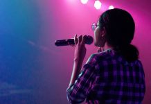 Make The Most of Extra Family Time & Sing Your Heart Out With These Amaze Karaoke Apps!